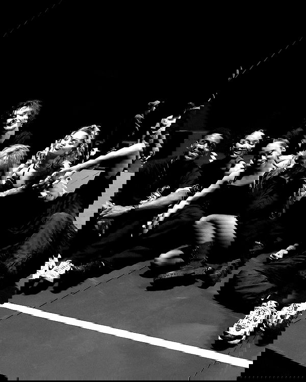 sabrinacarpenter sabrinacarpenter archive image