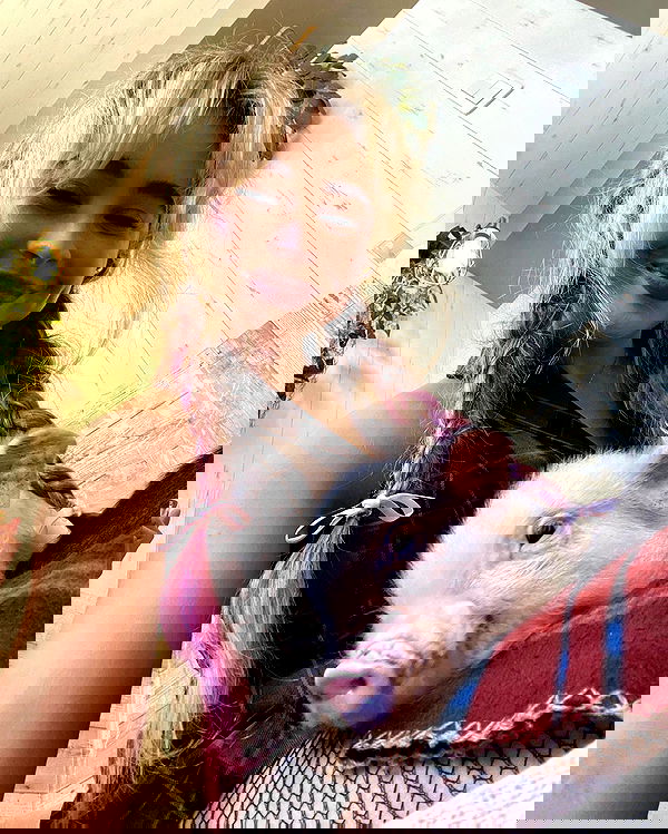 sabrinacarpenter sabrinacarpenter archive image