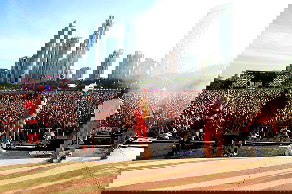 sabrinacarpenter sabrinacarpenter archive image