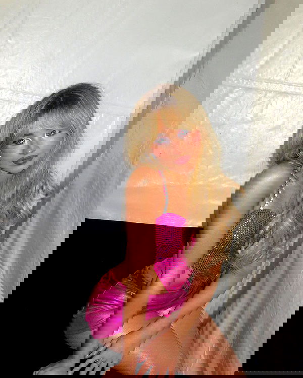 sabrinacarpenter sabrinacarpenter archive image