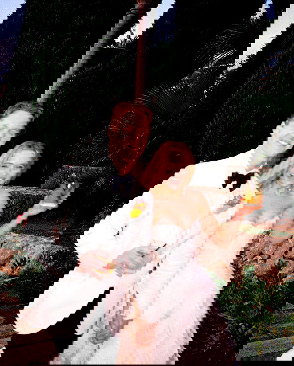 sabrinacarpenter sabrinacarpenter archive image