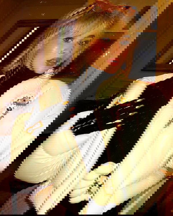 sabrinacarpenter sabrinacarpenter archive image