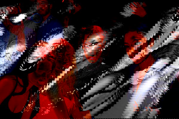 sabrinacarpenter sabrinacarpenter archive image