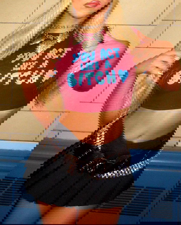 sabrinacarpenter sabrinacarpenter archive image