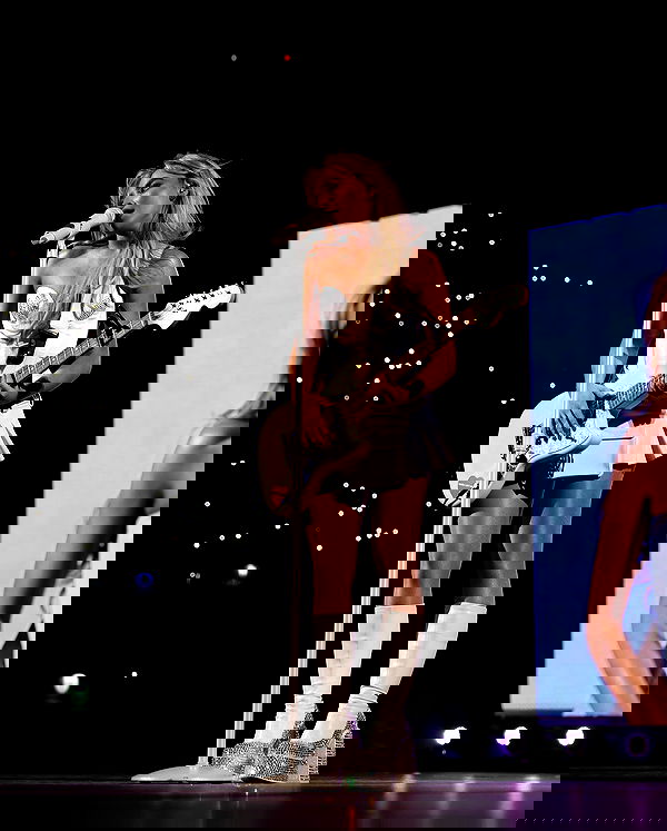 sabrinacarpenter sabrinacarpenter archive image