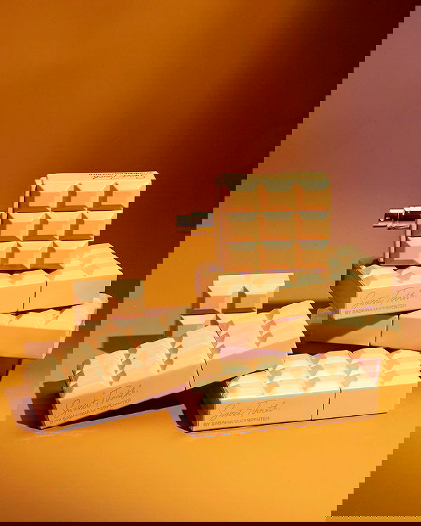 sabrinacarpenter sabrinacarpenter archive image