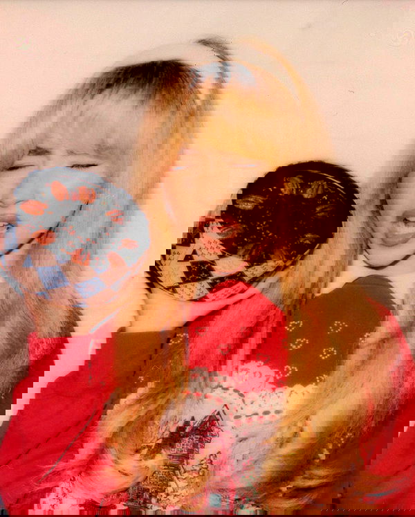 sabrinacarpenter sabrinacarpenter archive image