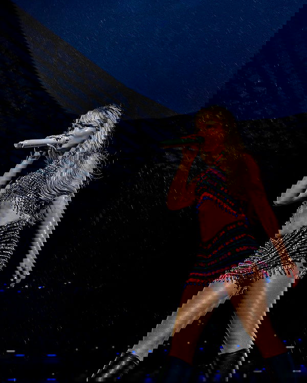 sabrinacarpenter sabrinacarpenter archive image