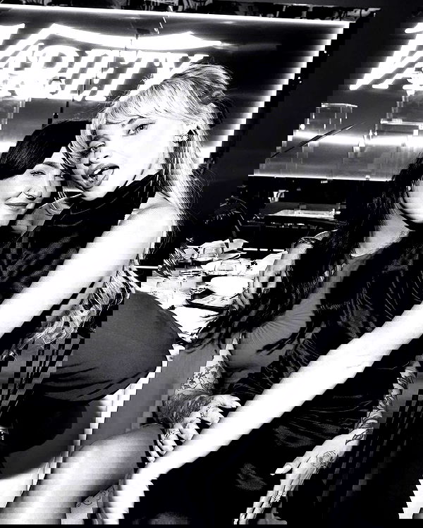 sabrinacarpenter sabrinacarpenter archive image