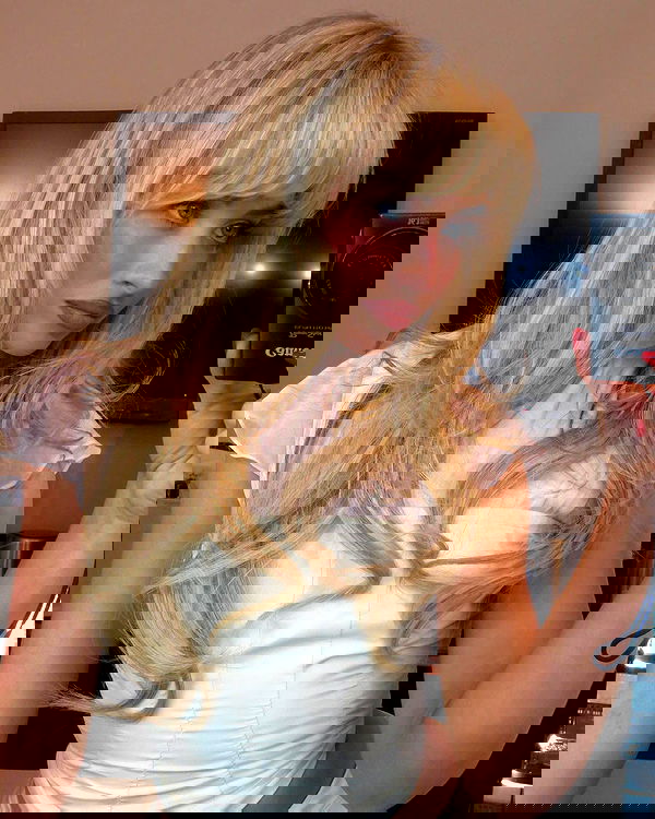 sabrinacarpenter sabrinacarpenter archive image