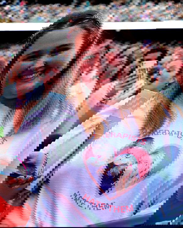 sabrinacarpenter sabrinacarpenter archive image