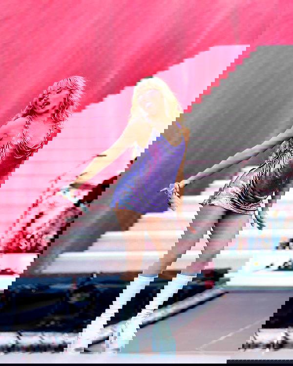 sabrinacarpenter sabrinacarpenter archive image