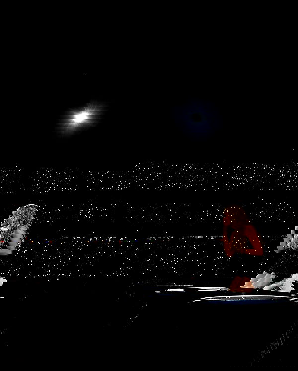 sabrinacarpenter sabrinacarpenter archive image