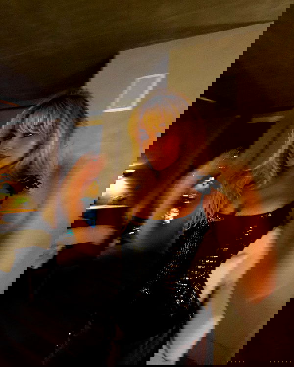 sabrinacarpenter sabrinacarpenter archive image