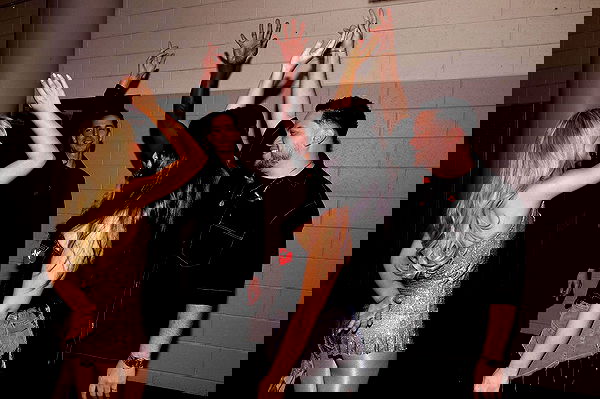 sabrinacarpenter sabrinacarpenter archive image