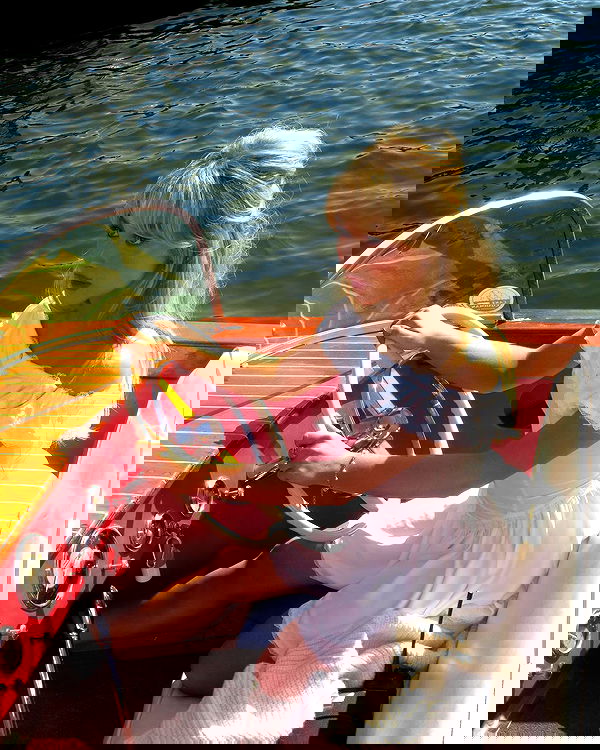 sabrinacarpenter sabrinacarpenter archive image