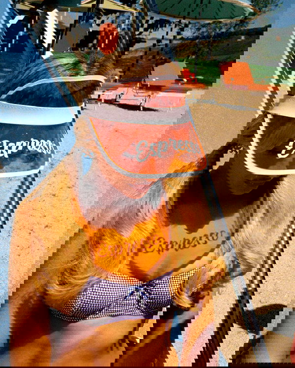 sabrinacarpenter sabrinacarpenter archive image