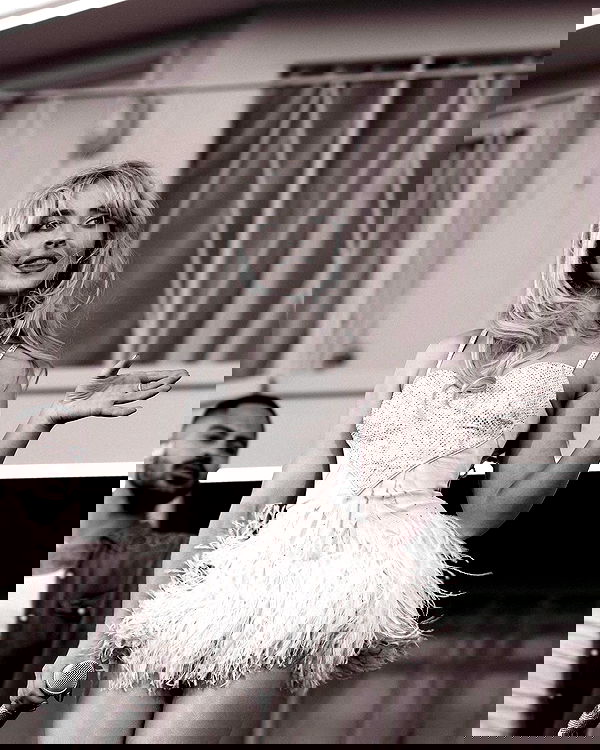 sabrinacarpenter sabrinacarpenter archive image