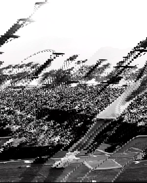 sabrinacarpenter sabrinacarpenter archive image