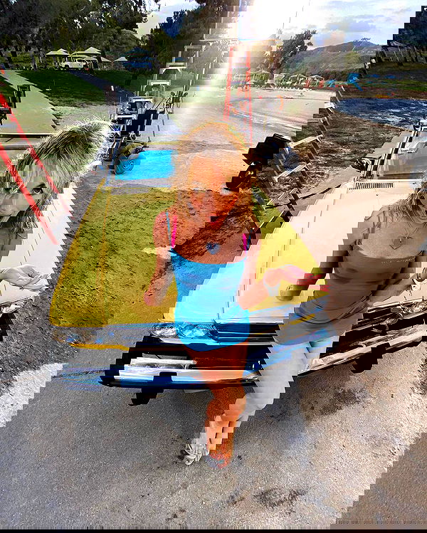 sabrinacarpenter sabrinacarpenter archive image