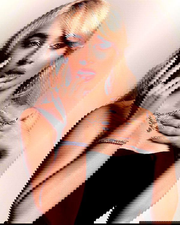 sabrinacarpenter sabrinacarpenter archive image