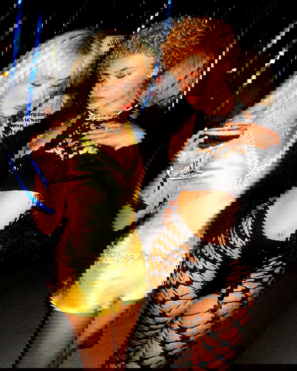 sabrinacarpenter sabrinacarpenter archive image