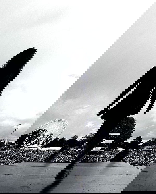 sabrinacarpenter sabrinacarpenter archive image