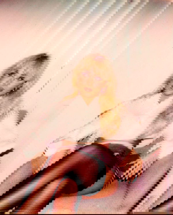 sabrinacarpenter sabrinacarpenter archive image