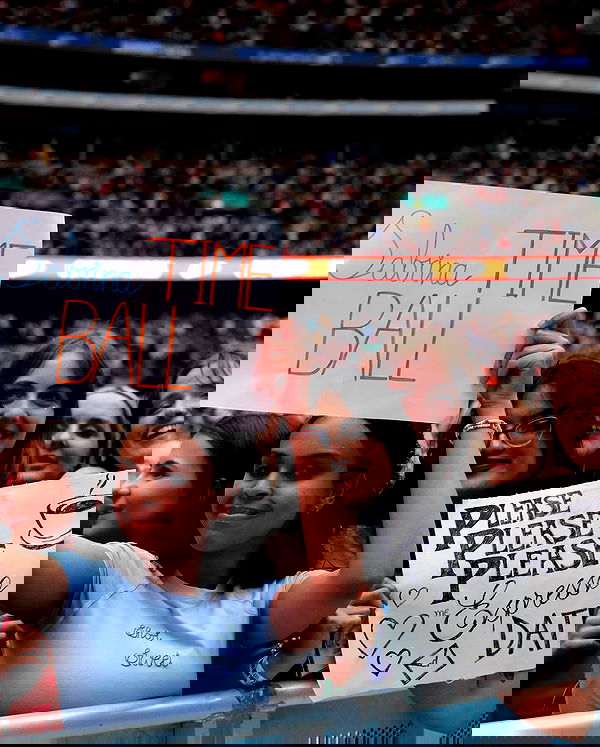 sabrinacarpenter sabrinacarpenter archive image