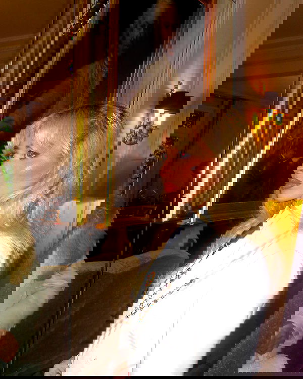 sabrinacarpenter sabrinacarpenter archive image