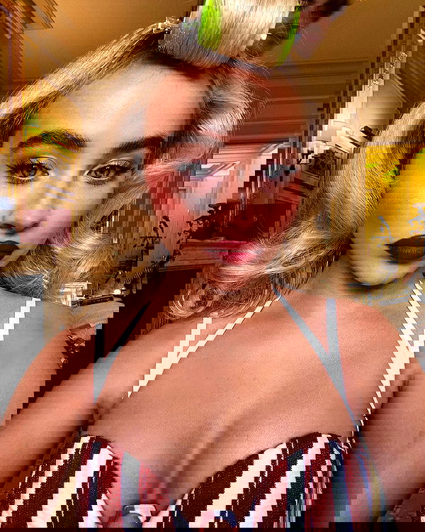 sabrinacarpenter sabrinacarpenter archive image