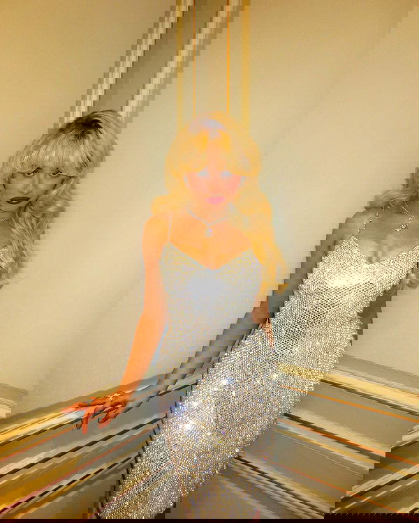 sabrinacarpenter sabrinacarpenter archive image