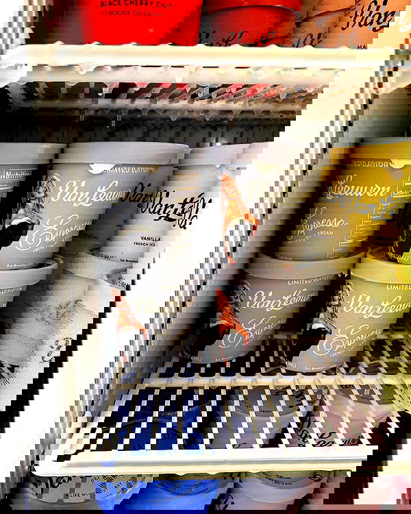 sabrinacarpenter sabrinacarpenter archive image