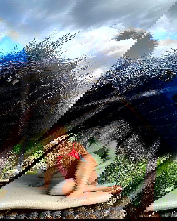 sabrinacarpenter sabrinacarpenter archive image