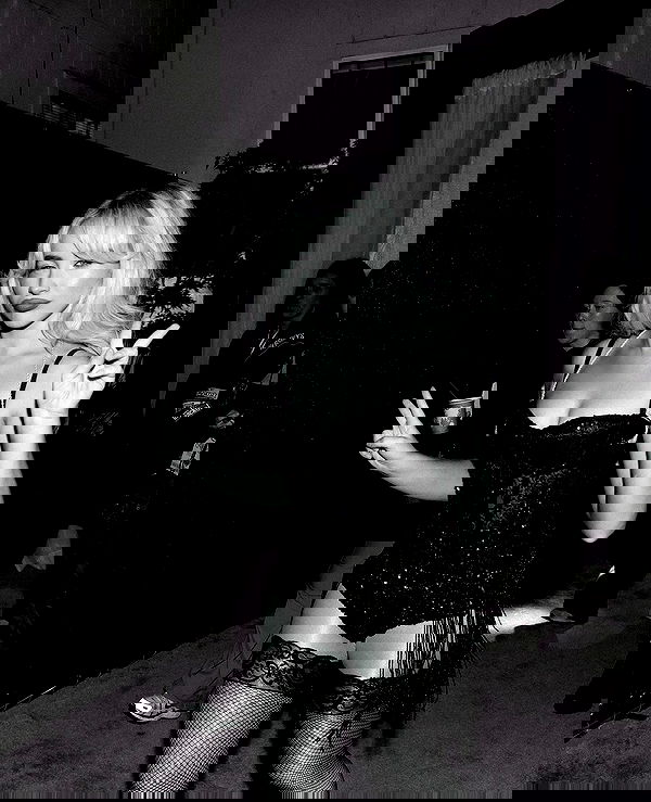 sabrinacarpenter sabrinacarpenter archive image