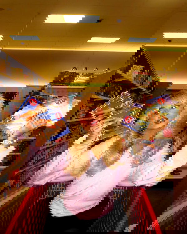 sabrinacarpenter sabrinacarpenter archive image