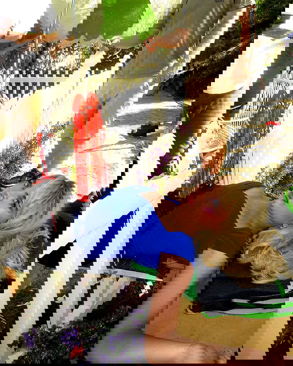 sabrinacarpenter sabrinacarpenter archive image