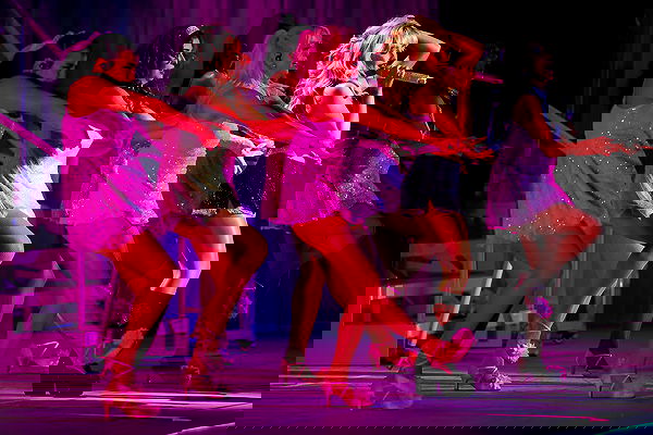 sabrinacarpenter sabrinacarpenter archive image