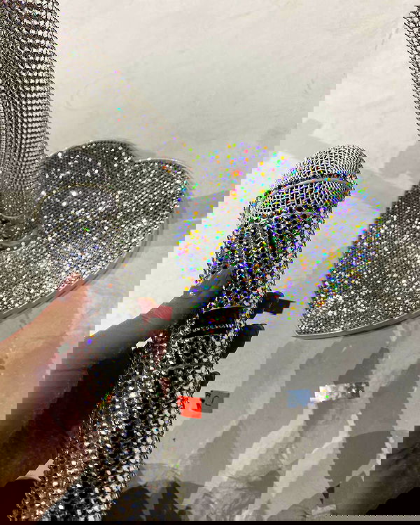 sabrinacarpenter sabrinacarpenter archive image