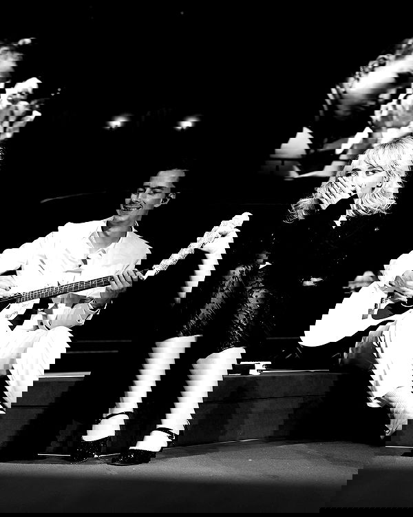 sabrinacarpenter sabrinacarpenter archive image