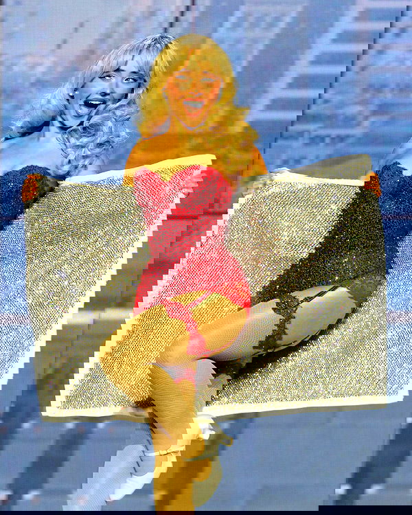 sabrinacarpenter sabrinacarpenter archive image