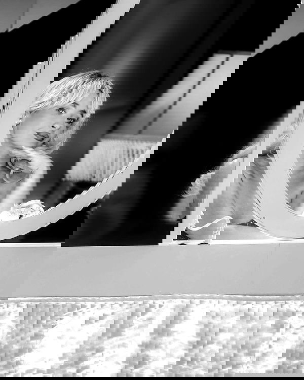 sabrinacarpenter sabrinacarpenter archive image