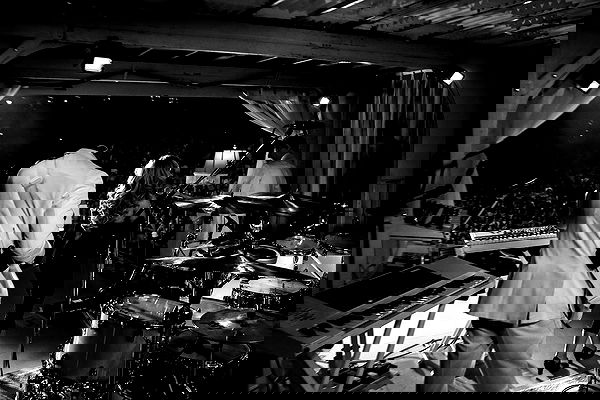 sabrinacarpenter sabrinacarpenter archive image