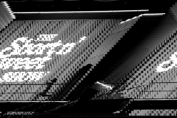 sabrinacarpenter sabrinacarpenter archive image