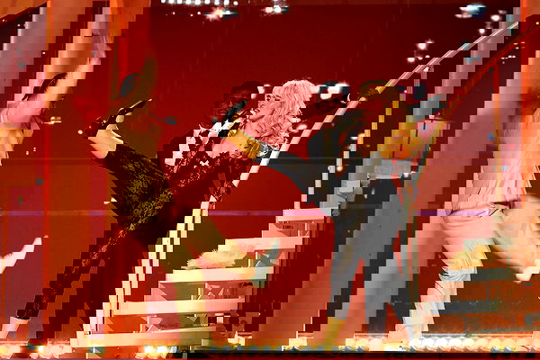 sabrinacarpenter sabrinacarpenter archive image