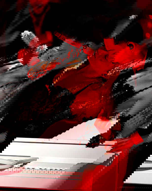 sabrinacarpenter sabrinacarpenter archive image