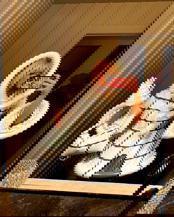 sabrinacarpenter sabrinacarpenter archive image