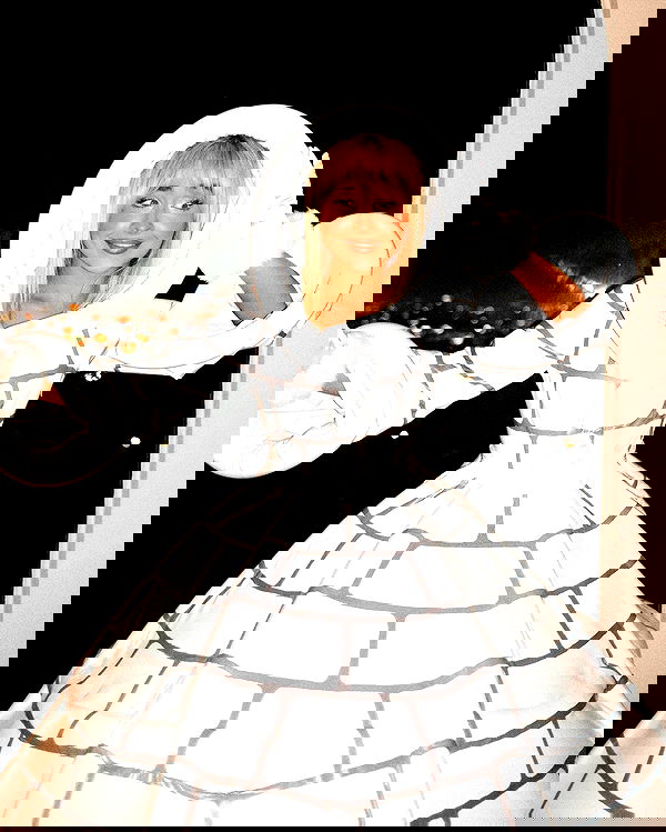 sabrinacarpenter sabrinacarpenter archive image