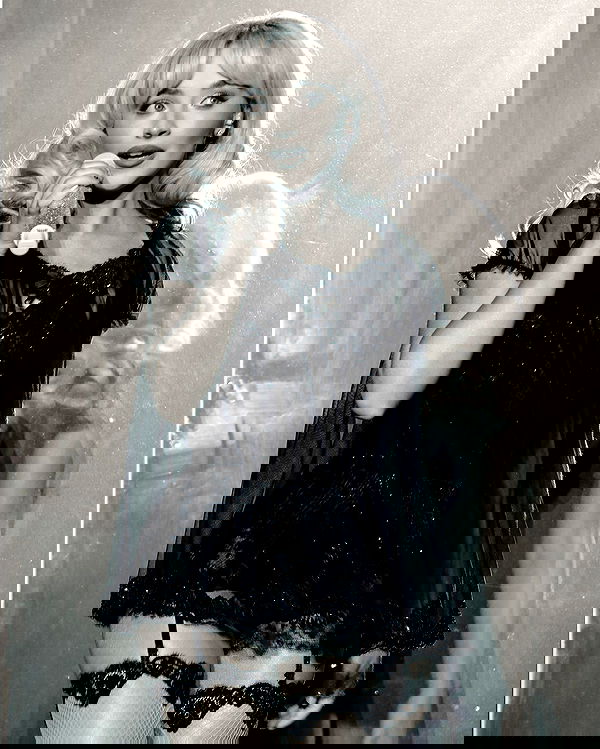 sabrinacarpenter sabrinacarpenter archive image