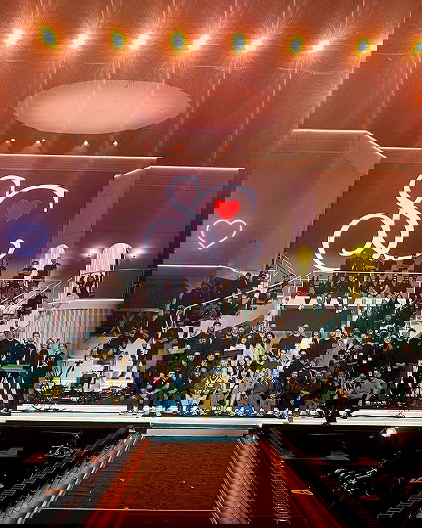 sabrinacarpenter sabrinacarpenter archive image